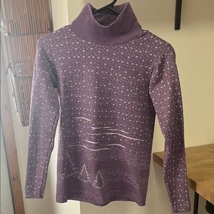 Elegant Purple Turtleneck Sweater with Starry Design